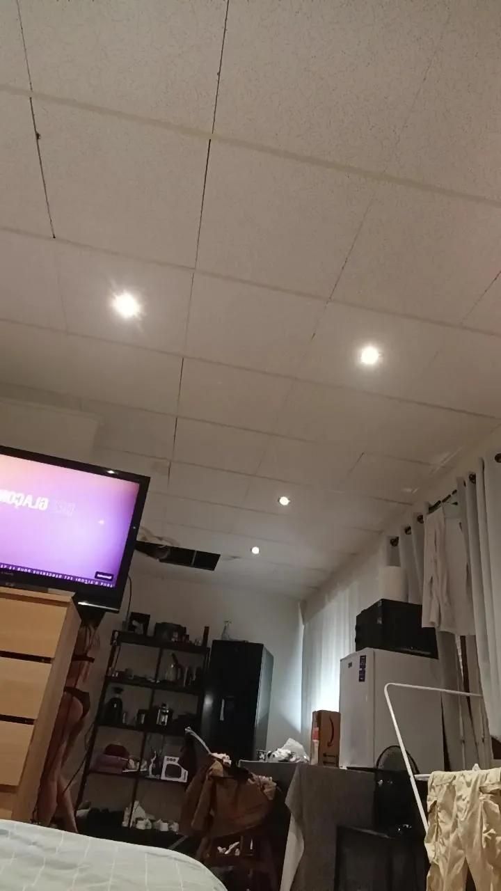 elleblue_sexy on Cam4 