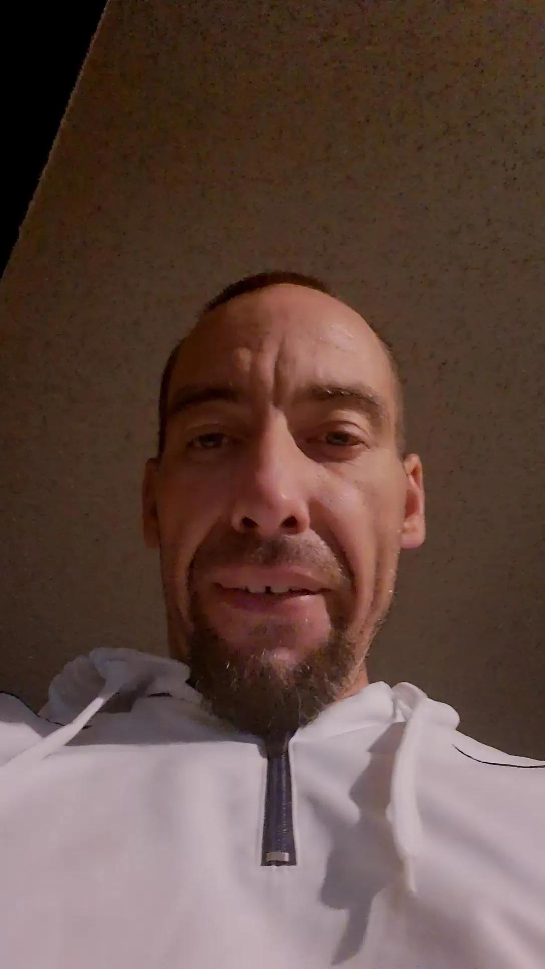 EllisD on Cam4 