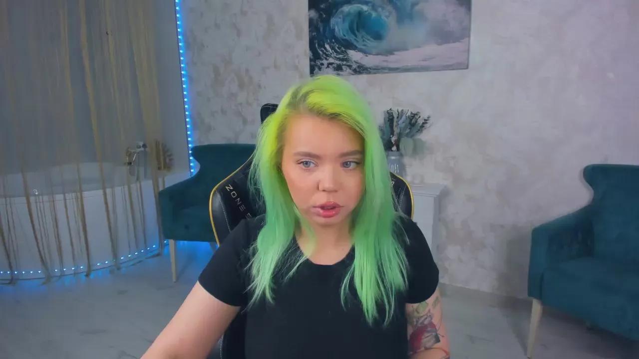 EnergyBunny_1 on Cam4 