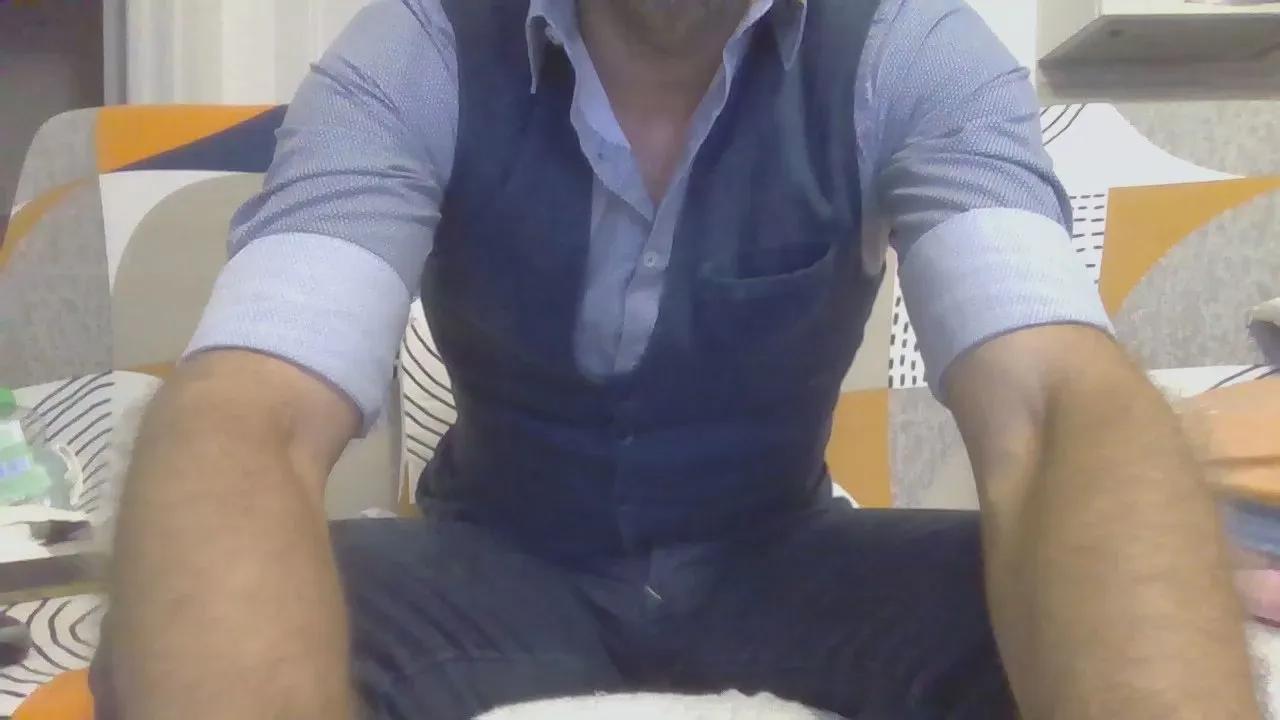 Offline eros1981hot1 on Cam4