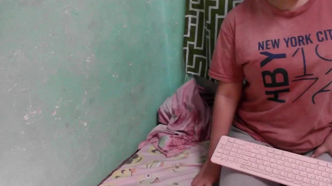 Offline eroticpinay on Cam4