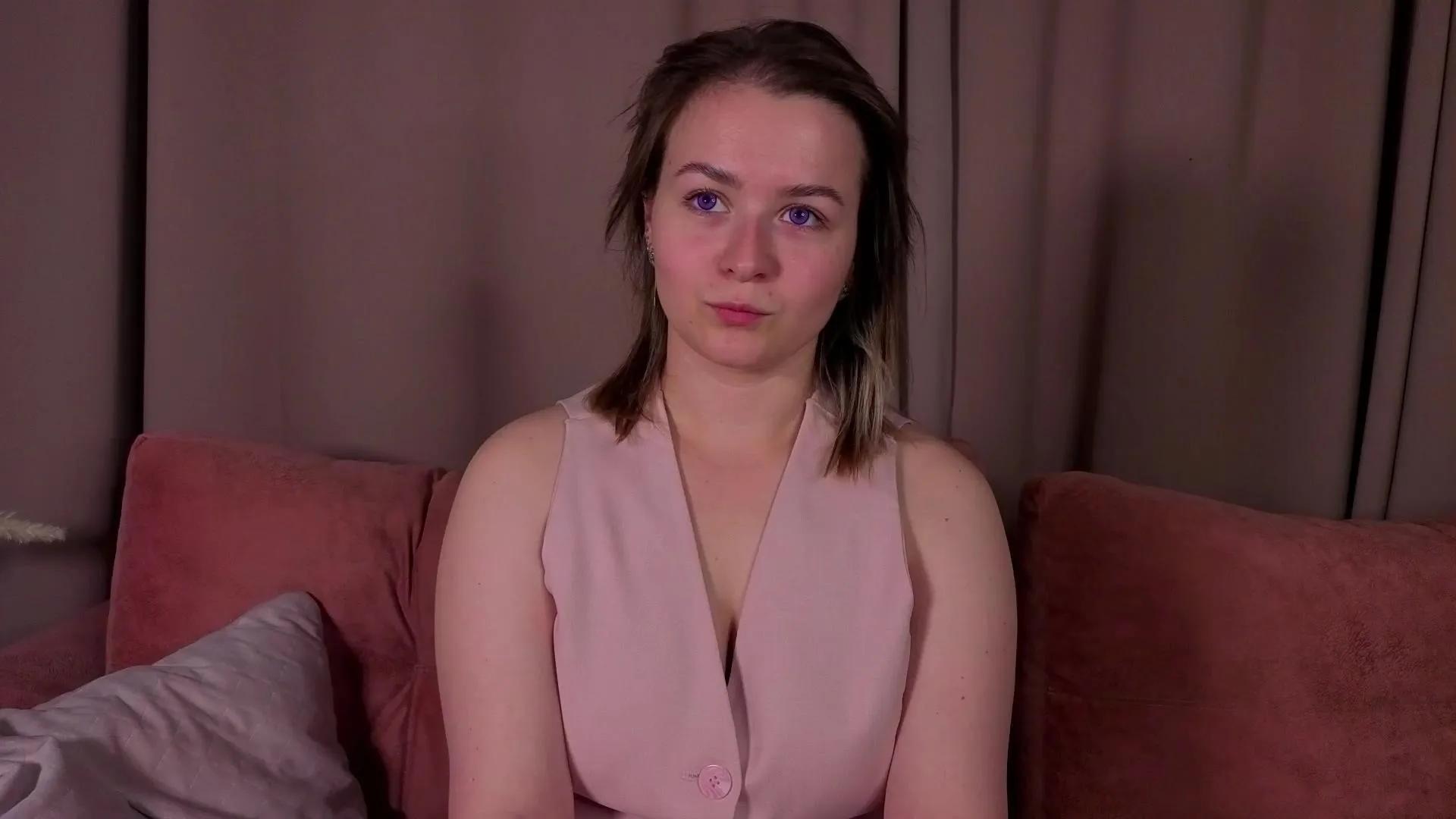 FannyBeresford on Cam4 