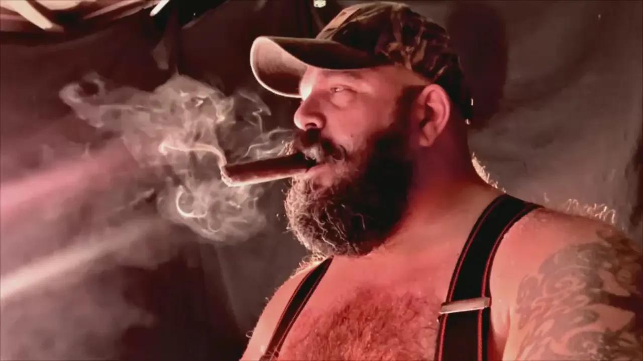 Offline fatmanfl on Cam4