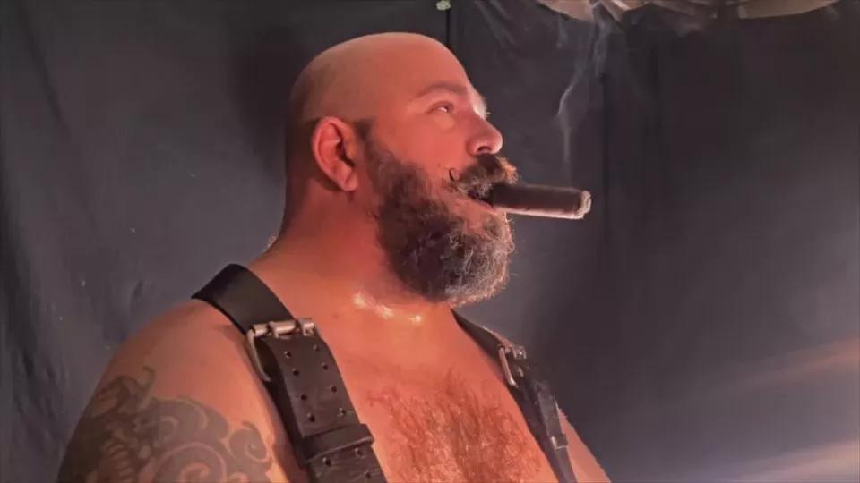 Offline fatmanfl on Cam4
