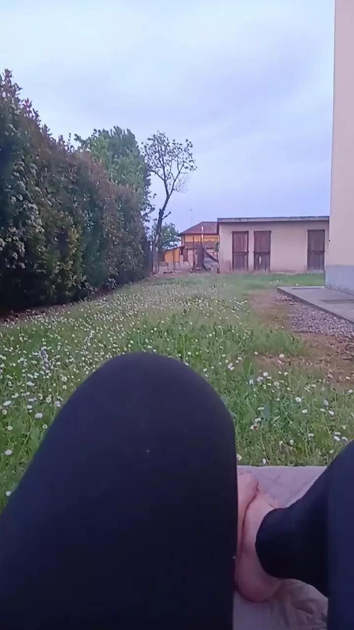 Offline Francescaleo on Cam4