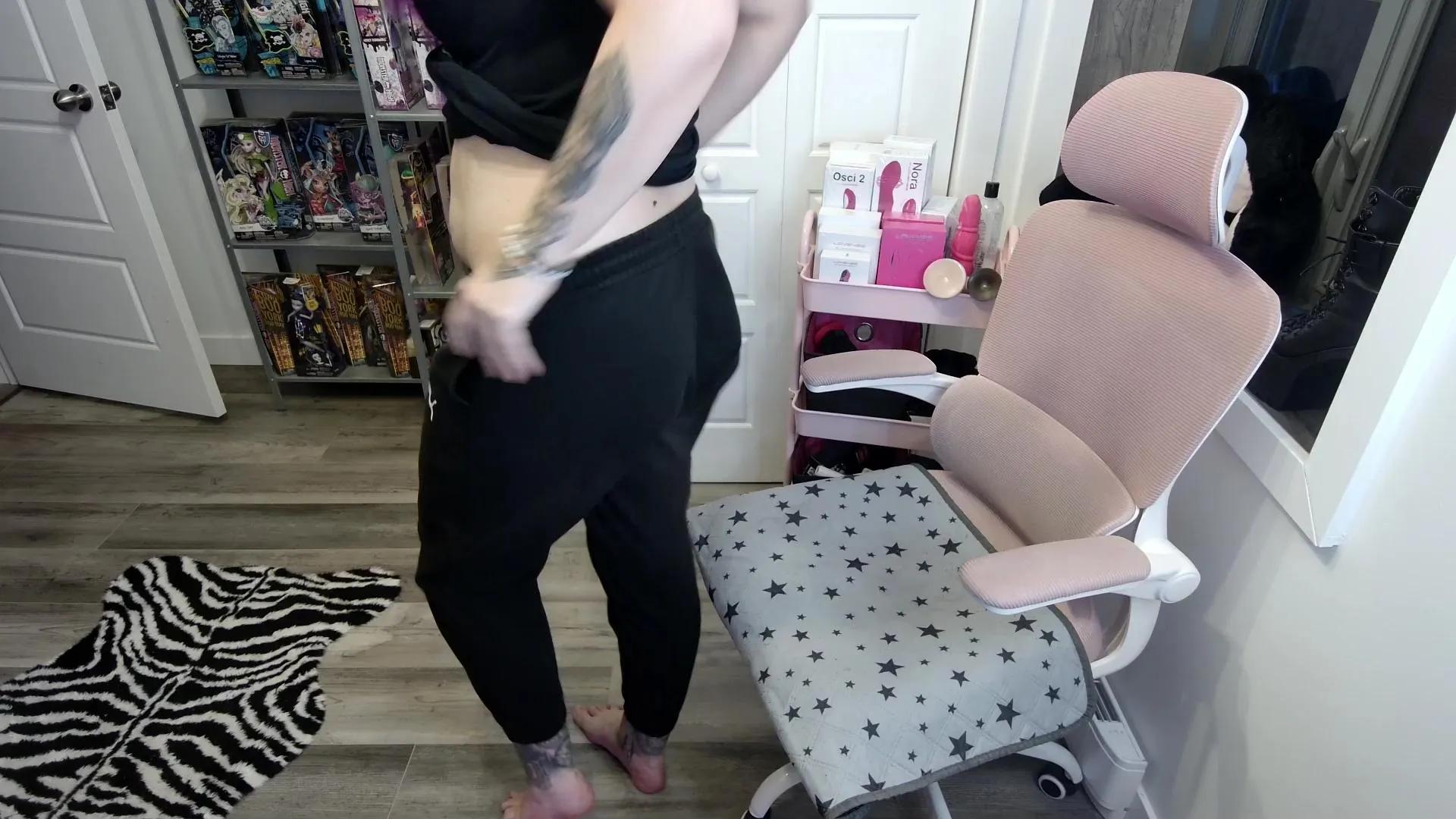 gennyrock on Cam4 