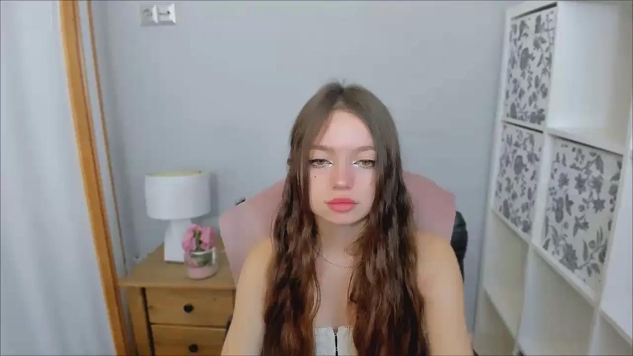 Offline GraceFlirt on Cam4