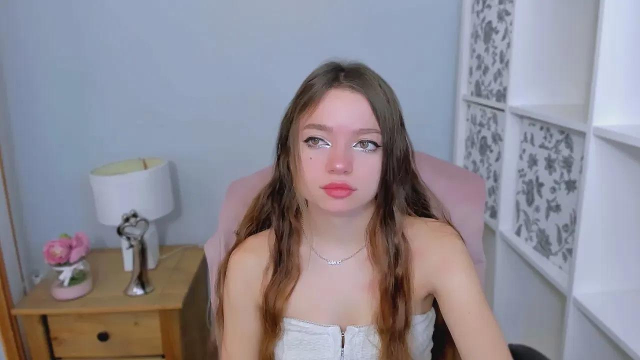 Offline GraceFlirt on Cam4