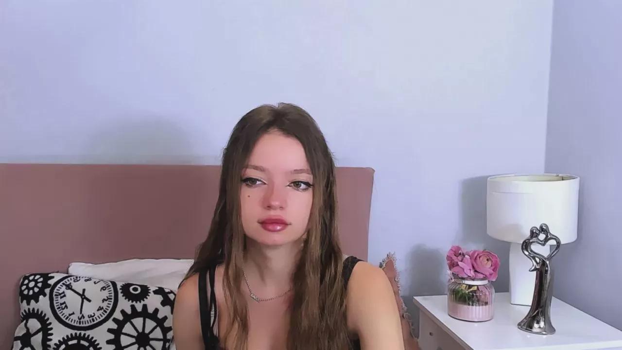 Offline GraceFlirt on Cam4