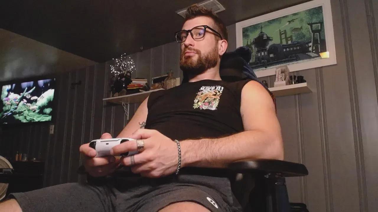 Offline H_Daddy on Cam4
