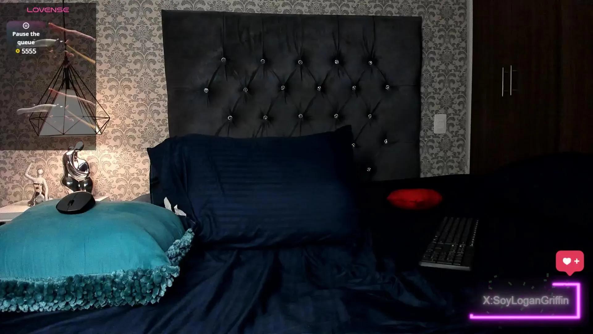 Offline Hairy_and_dirty on Cam4