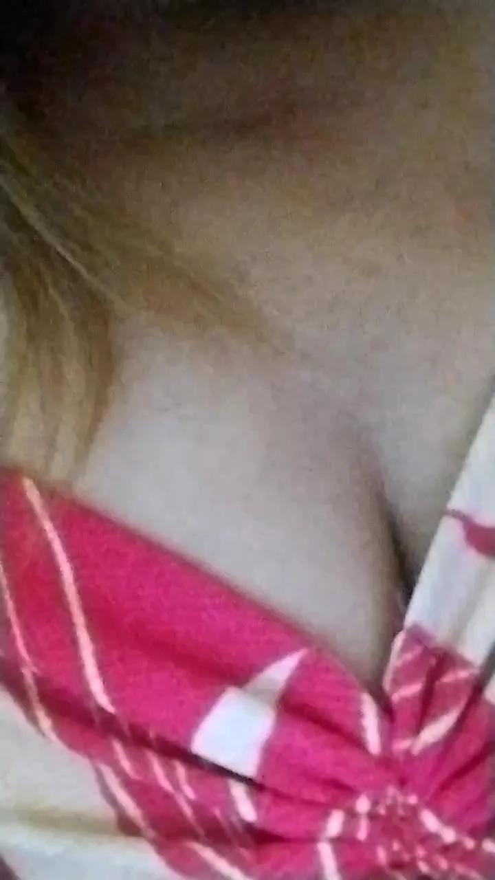 halanamorena on Cam4 