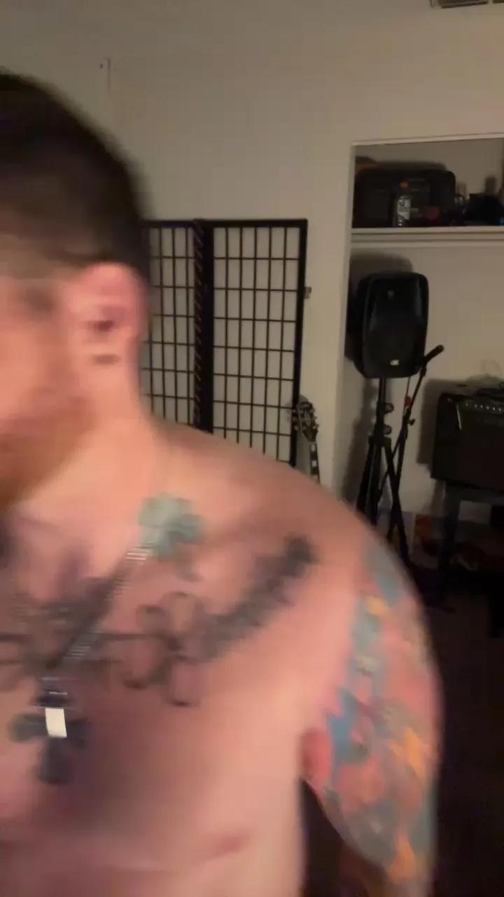 Offline HardwrkingK0 on Cam4