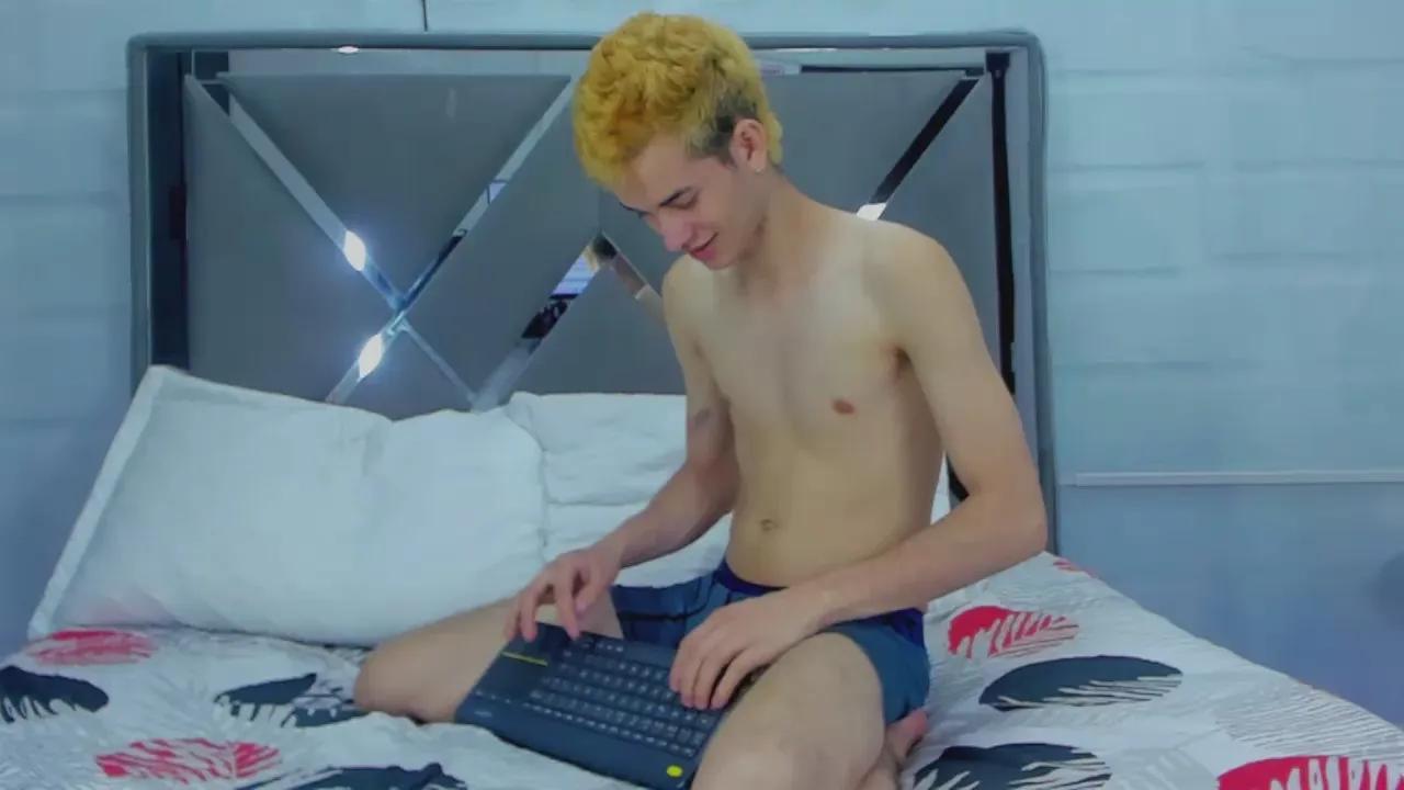 Offline hotboyxx_ on Cam4