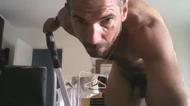 Offline hotfrenchcho on Cam4