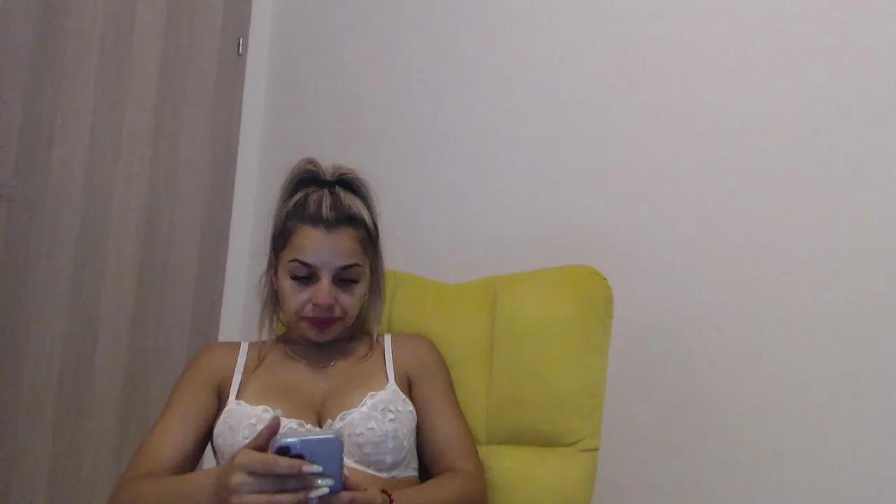 Offline hotgirl7771 on Cam4