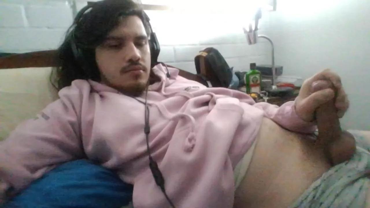 Offline Hungweeb on Cam4