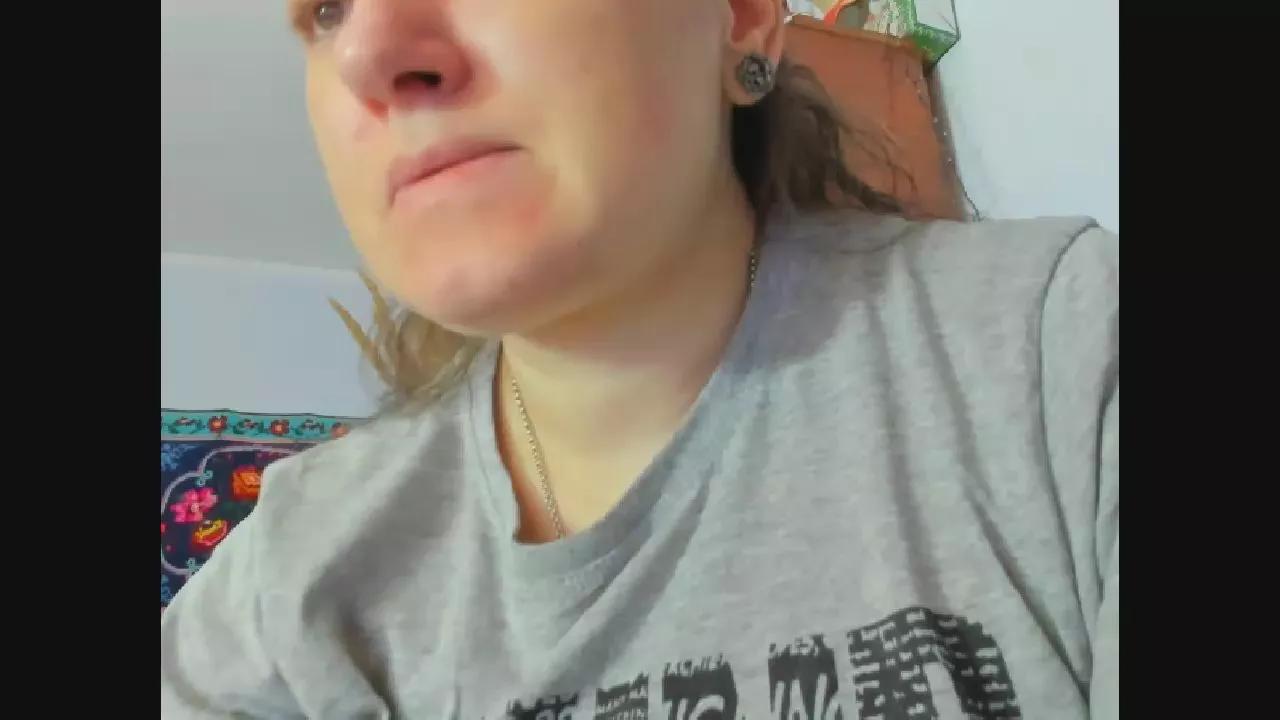 Offline Inkedbabekitty on Cam4