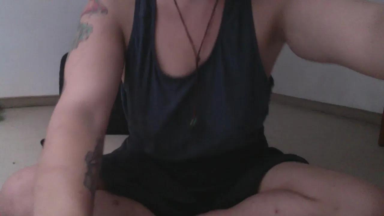 ItaLadySquirt on Cam4