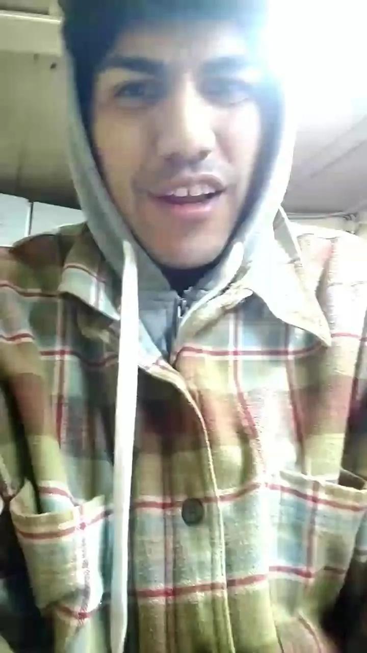 Offline J0044KINALEXIS on Cam4