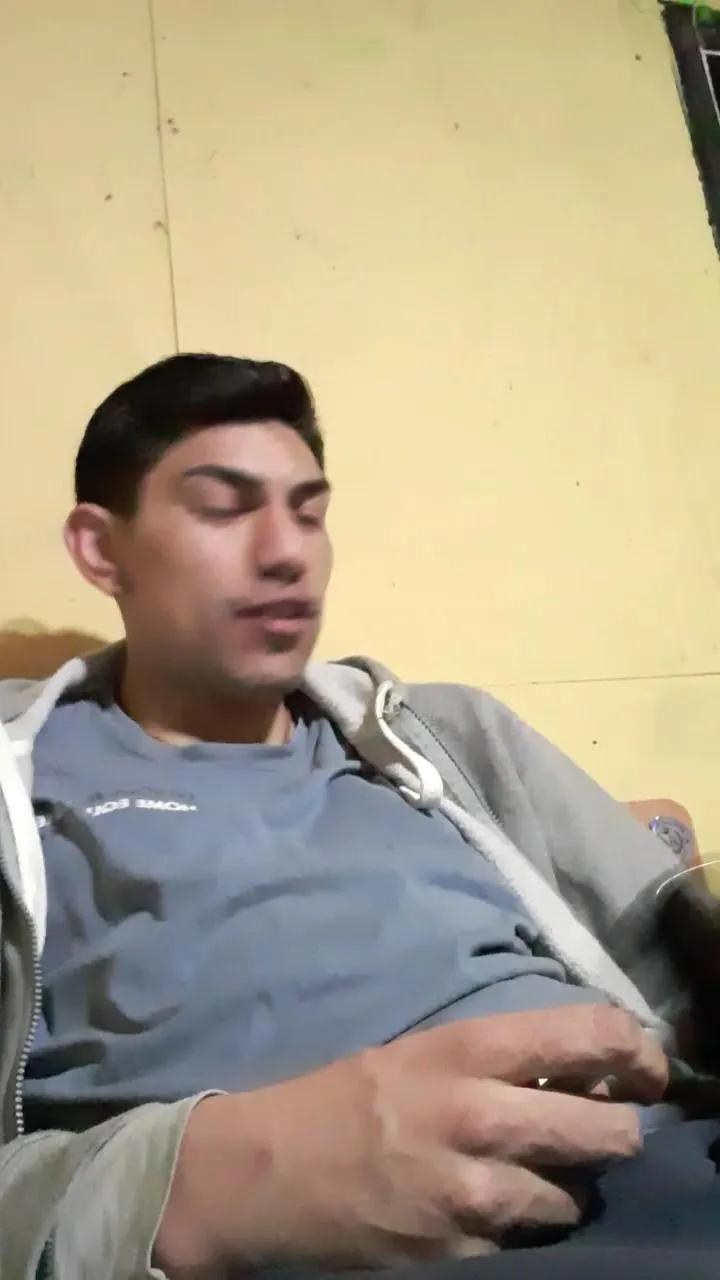 Offline J0044KINALEXIS on Cam4