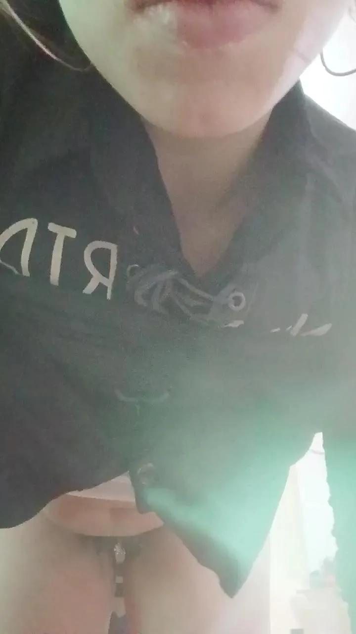 Offline Jaanet on Cam4