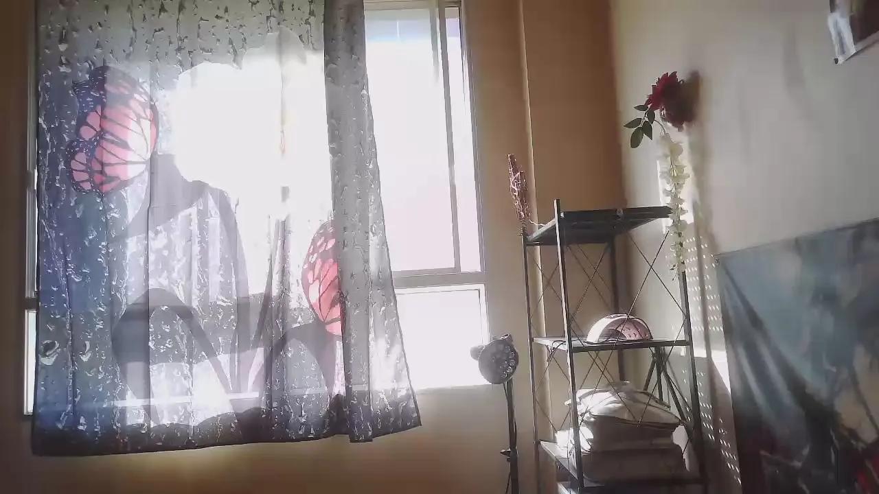 Offline JANININA on Cam4