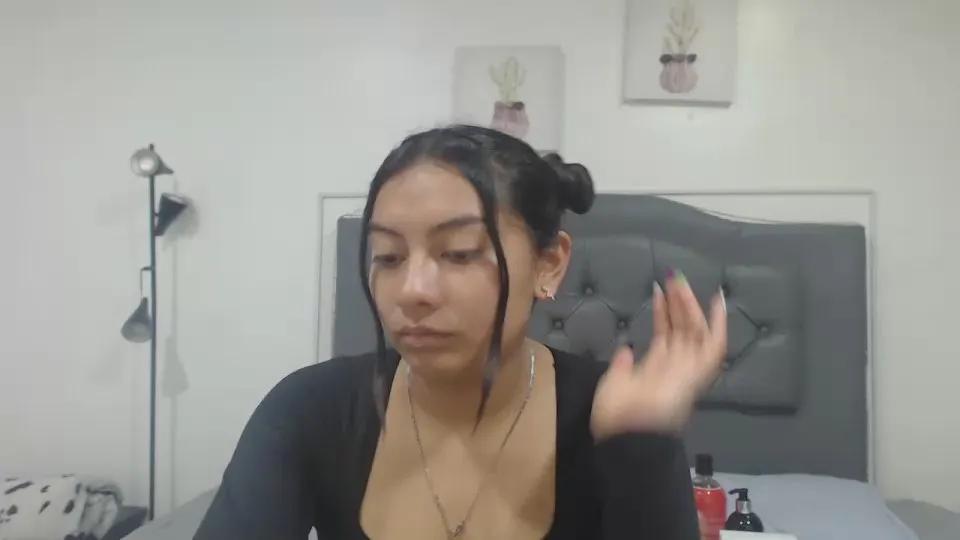 Offline Janne_01 on Cam4