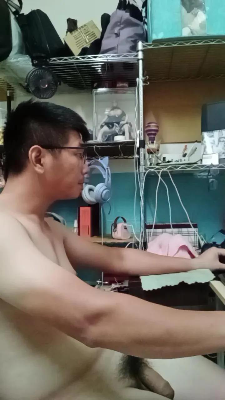 Offline JHUANG on Cam4