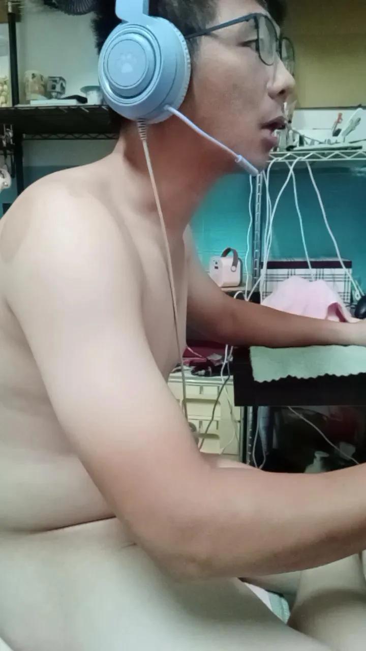 Offline JHUANG on Cam4