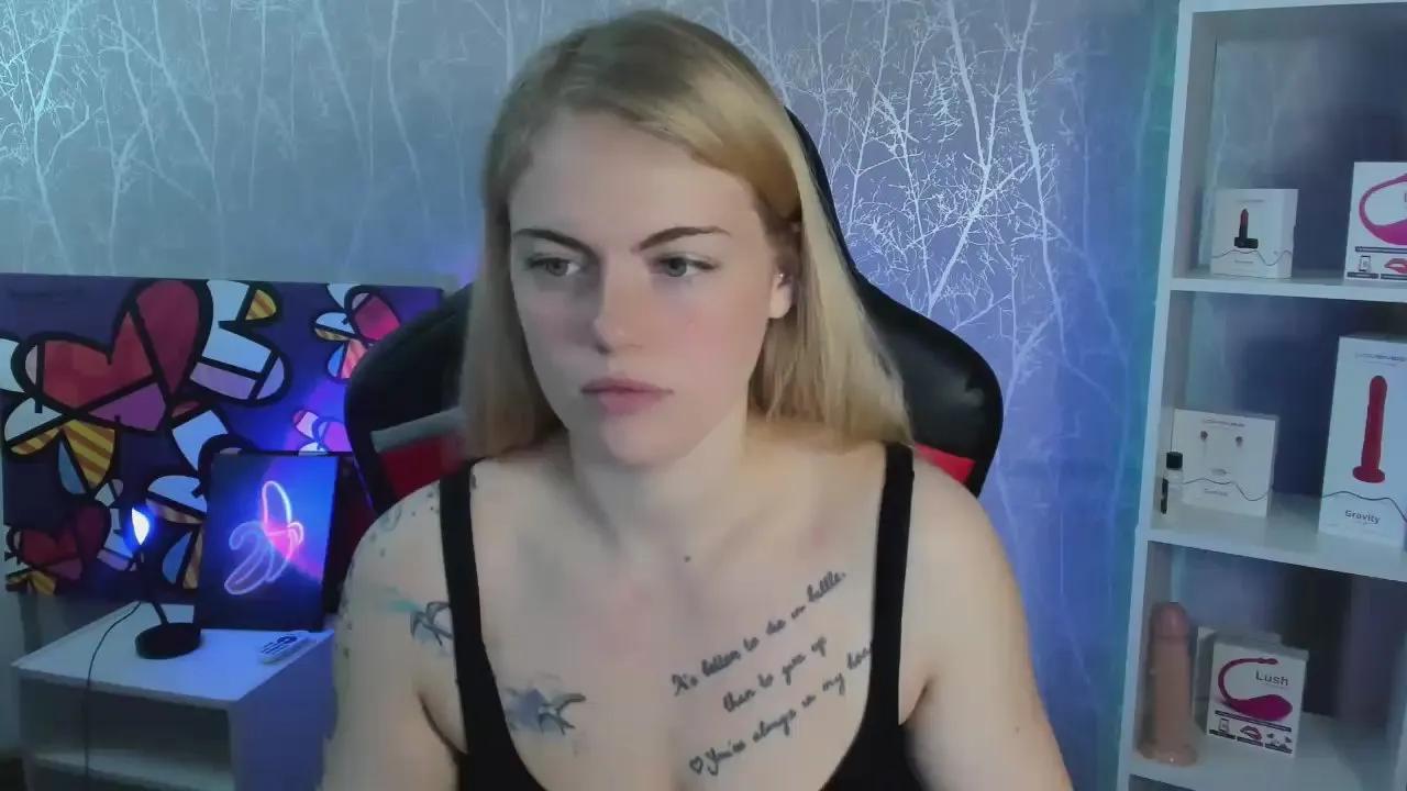 Jolly_Doll on Cam4 