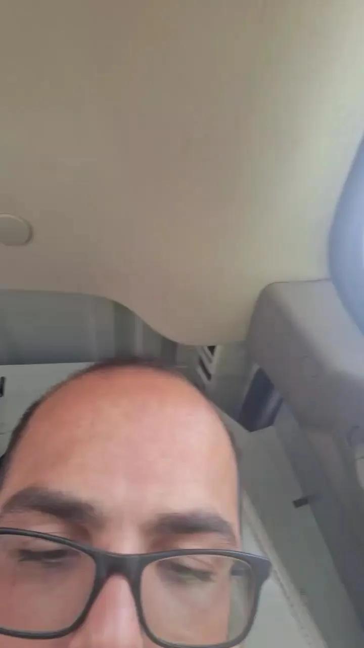 Offline Joshissingle31 on Cam4