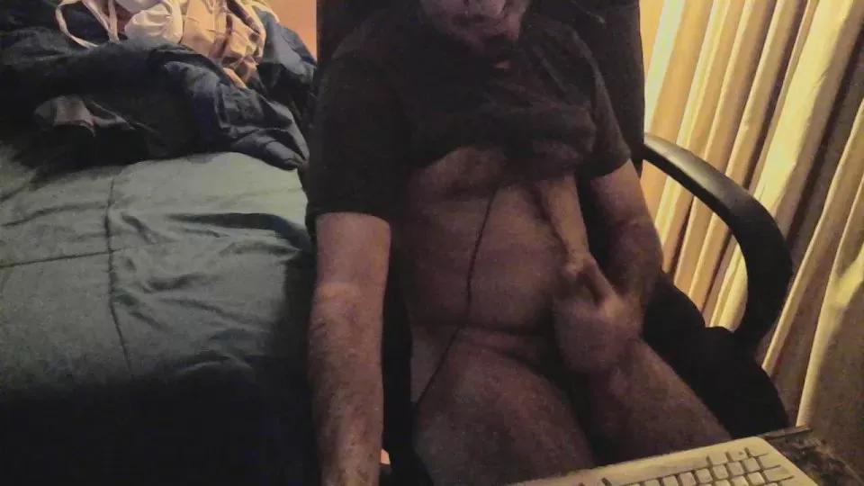 Offline juanro_ on Cam4