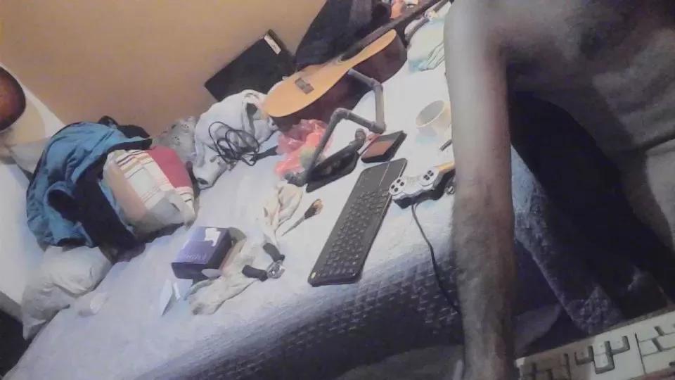 Offline juanro_ on Cam4