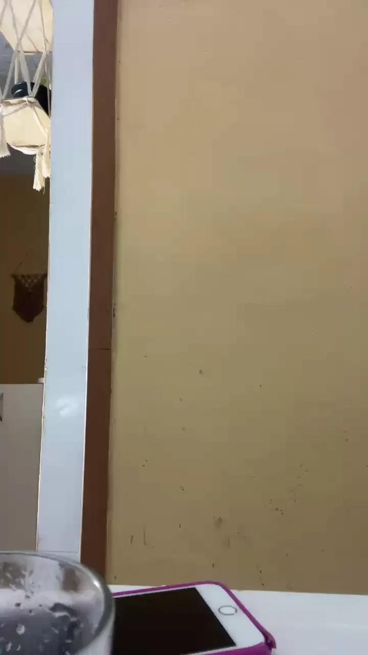 Jujugutierrys on Cam4 