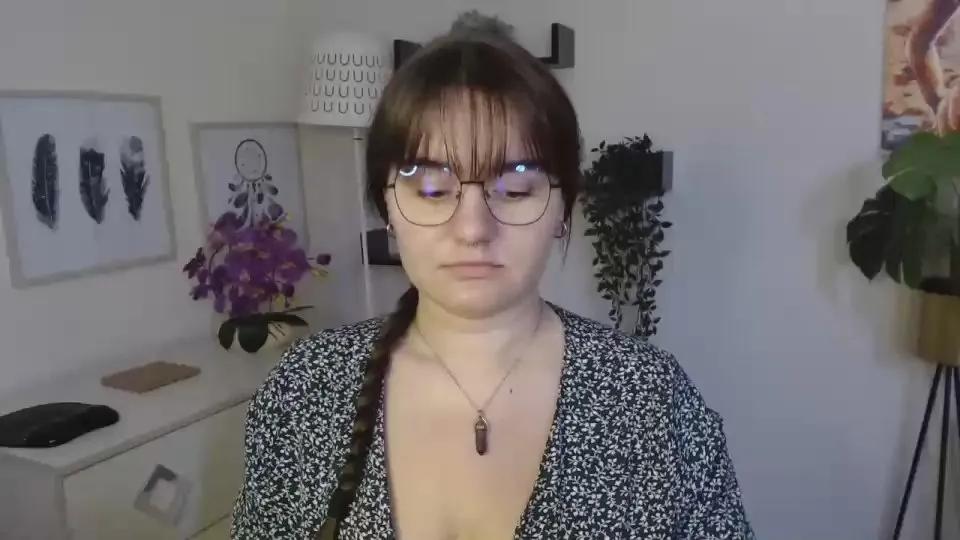 Freechat julie_sensual on Cam4