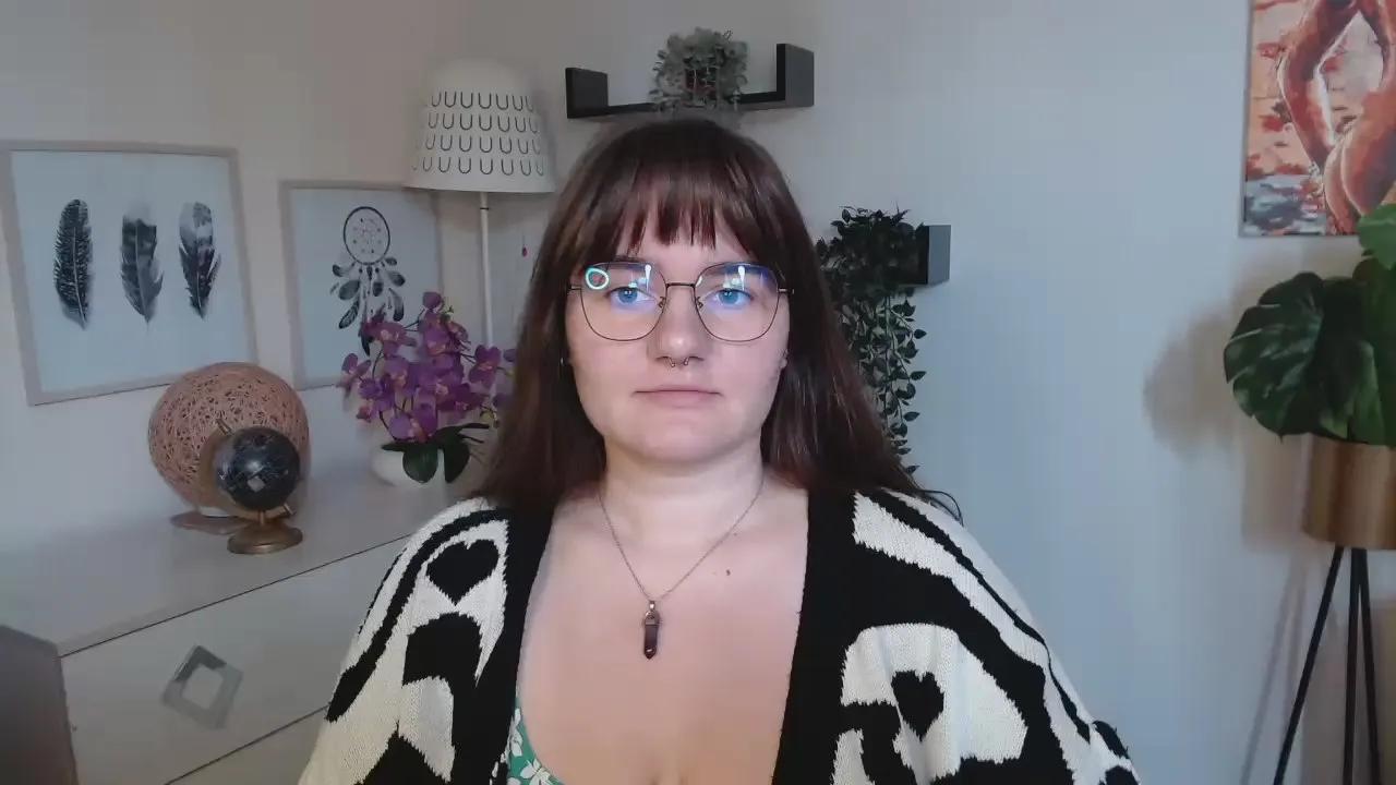 Freechat julie_sensual on Cam4