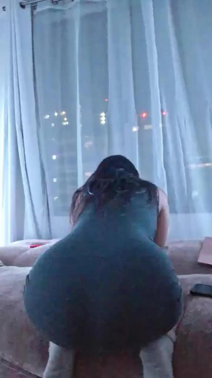 Offline karenbrunette on Cam4