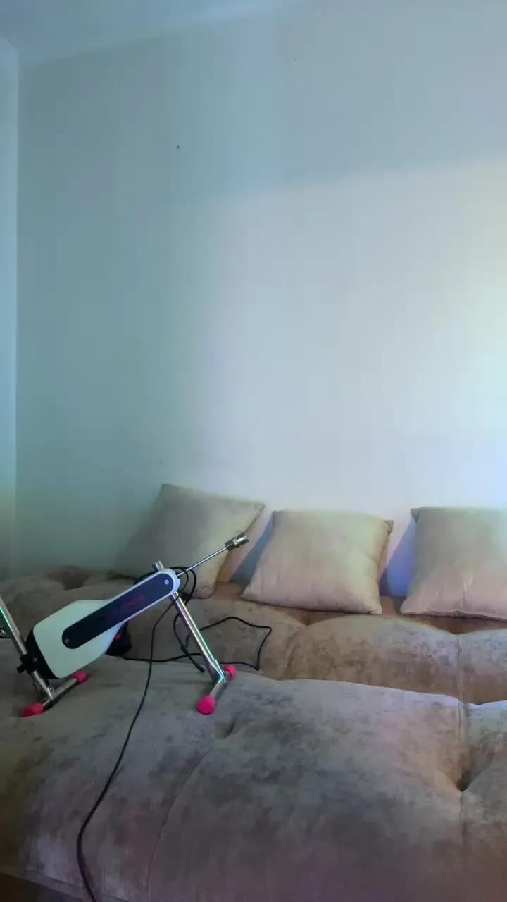 Offline karenbrunette on Cam4