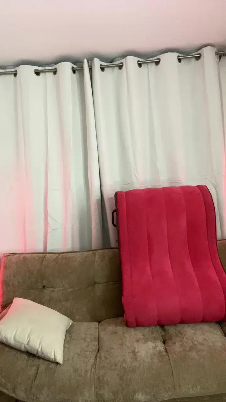 Offline karenbrunette on Cam4