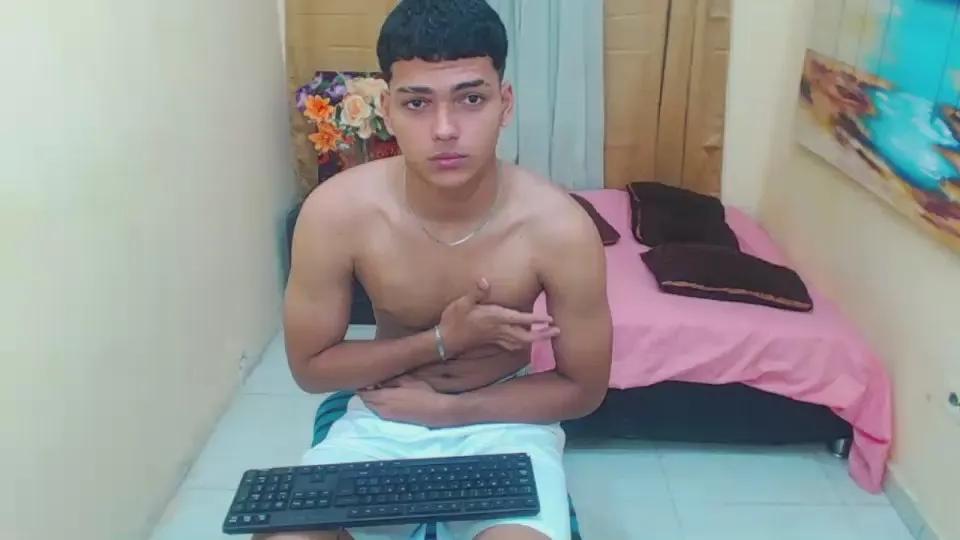 Offline keinnermonster on Cam4