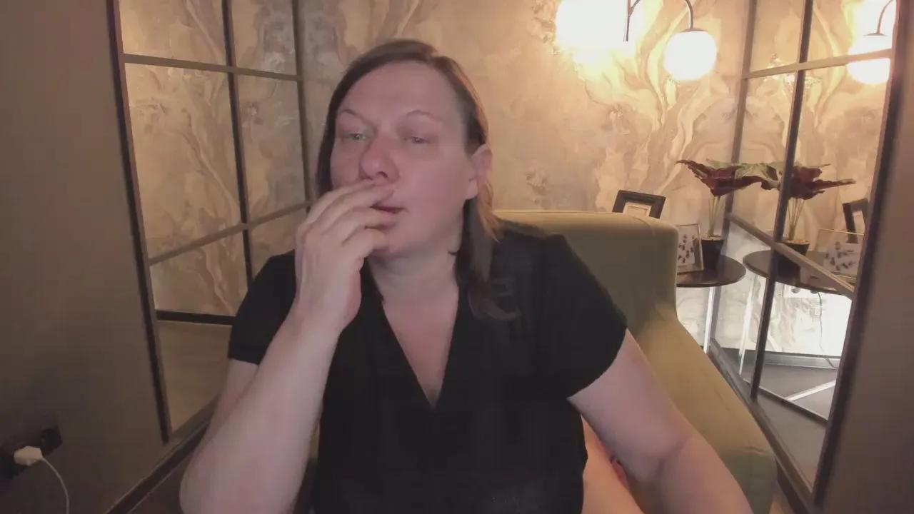 KellyPerfection on Cam4 