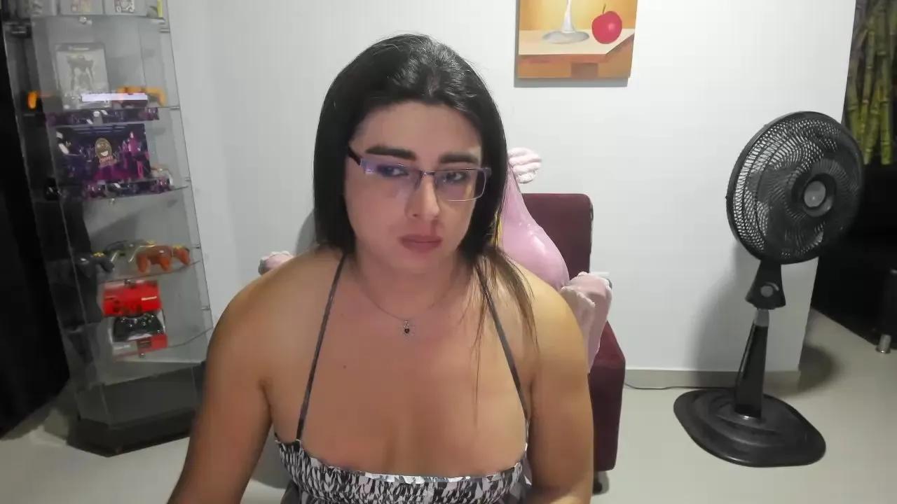 Offline Khalifa_Trans on Cam4