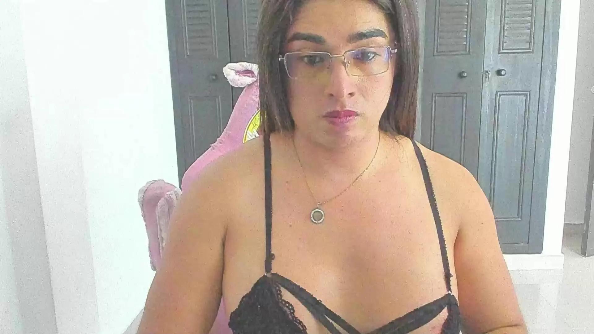 Offline Khalifa_Trans on Cam4