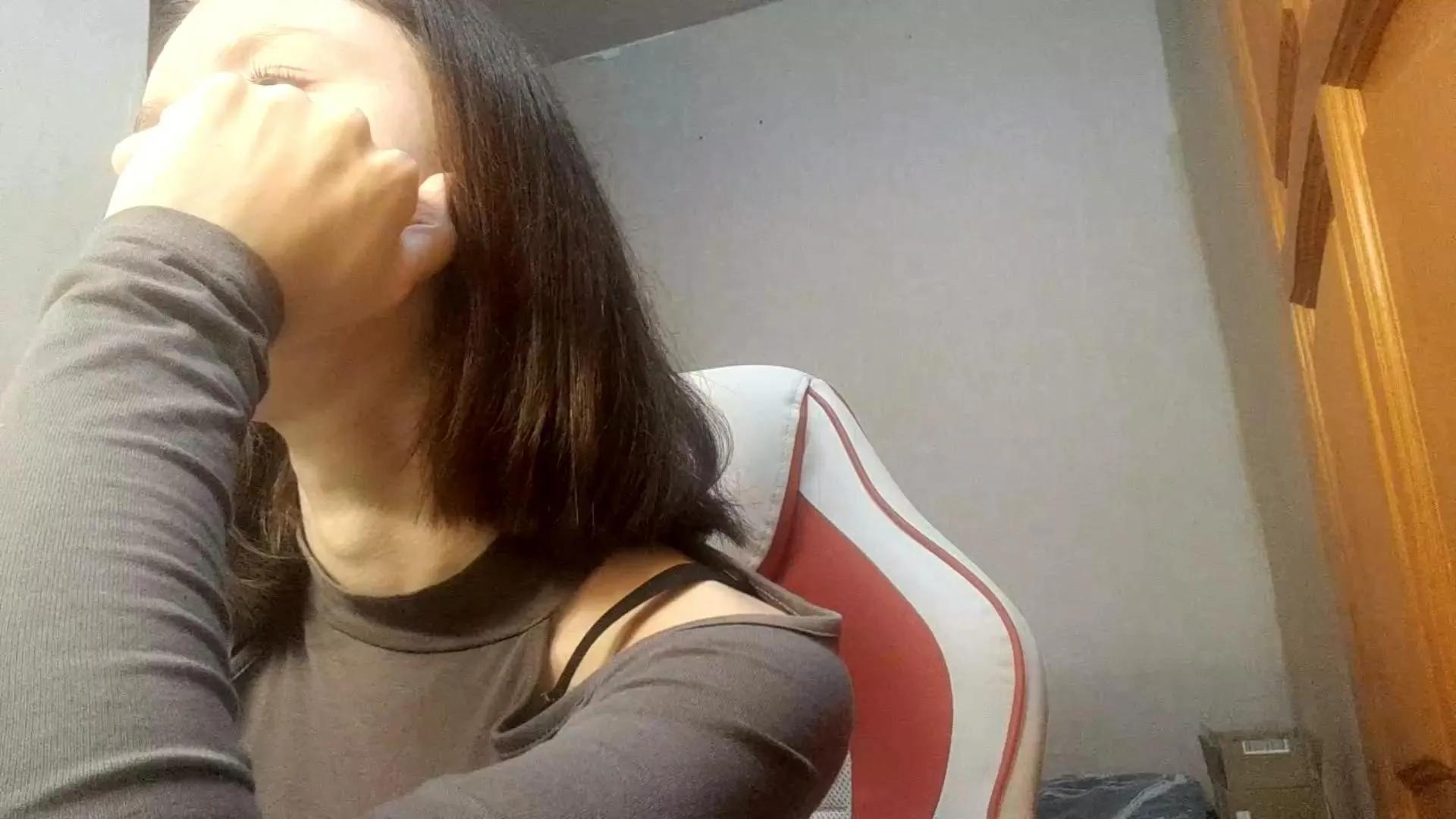Offline KyleeArvin on Cam4