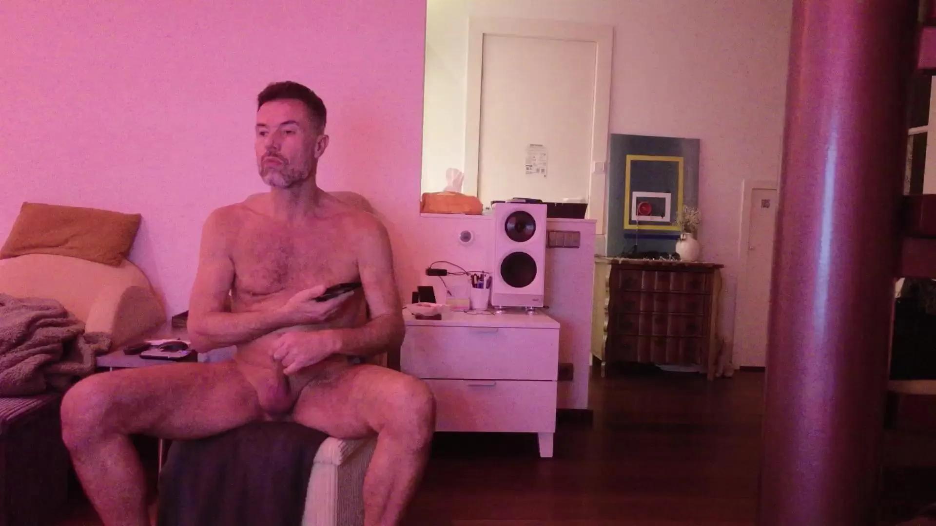 LennyNaakt on Cam4 