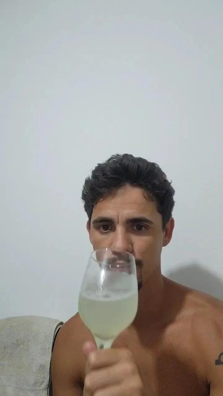 Offline Levi_Henrique on Cam4
