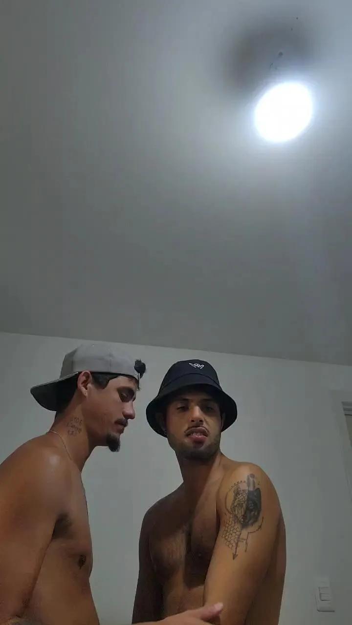 Offline Levi_Henrique on Cam4