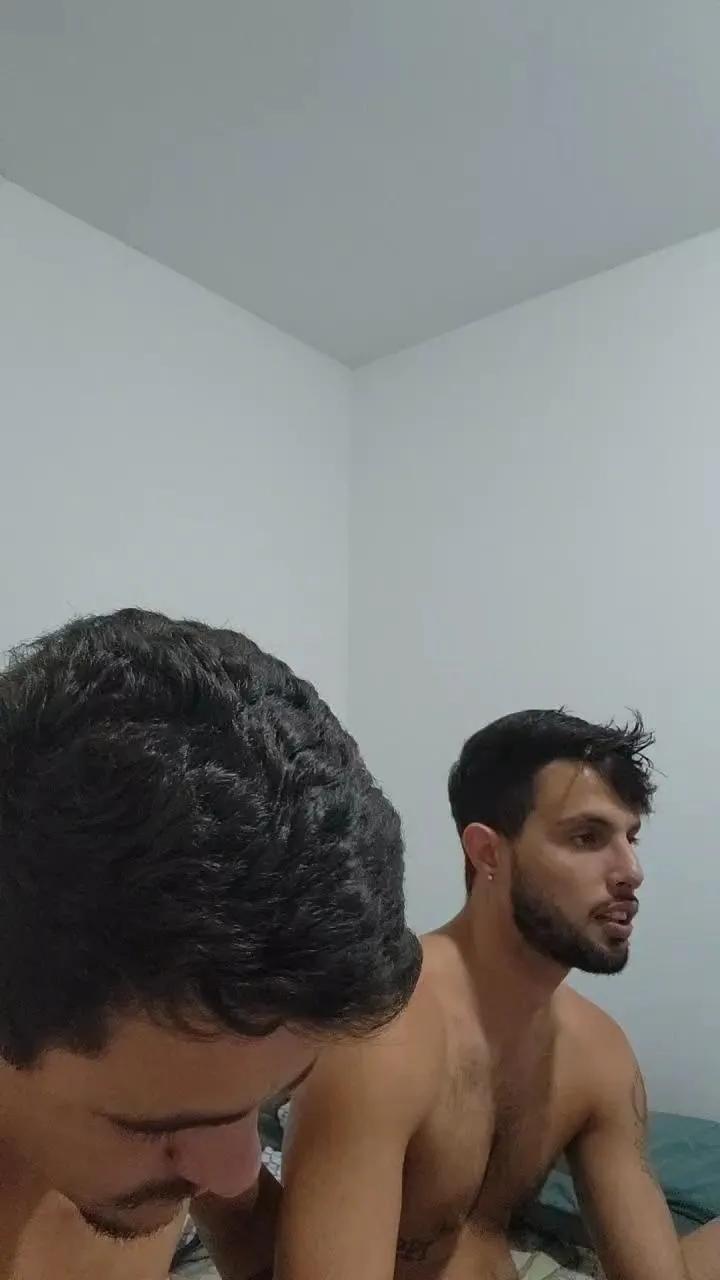Offline Levi_Henrique on Cam4