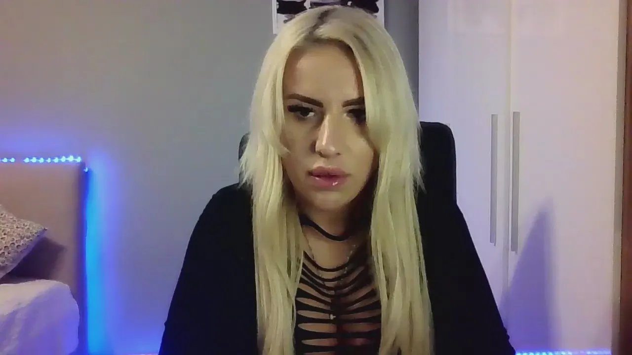 LeylaLuxe on Cam4 